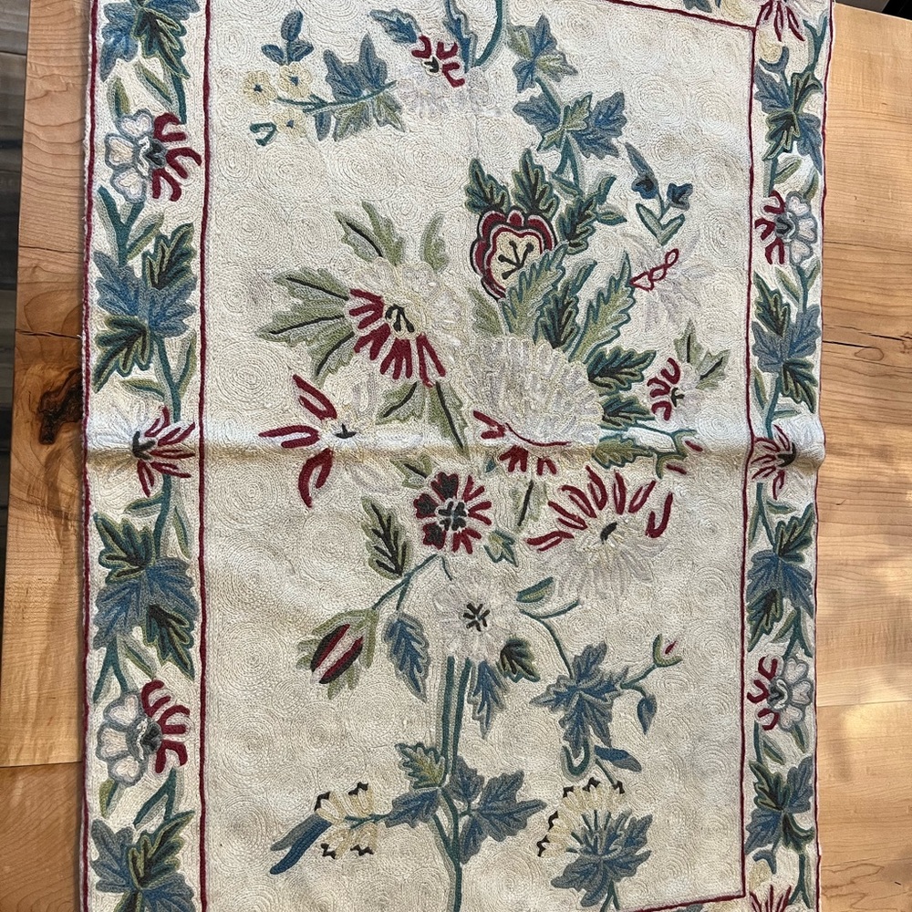 Crewel pillow cover
